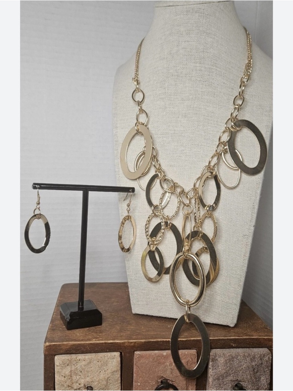 paparazzi Gold Multi-Ring Cascade Necklace and Hoop Earring Set